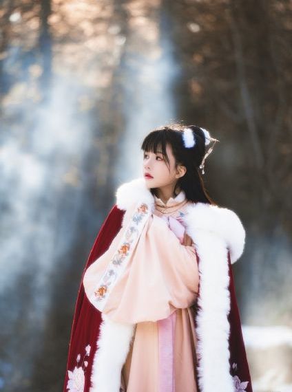 熟女少妇第一区_720迅雷电影在线